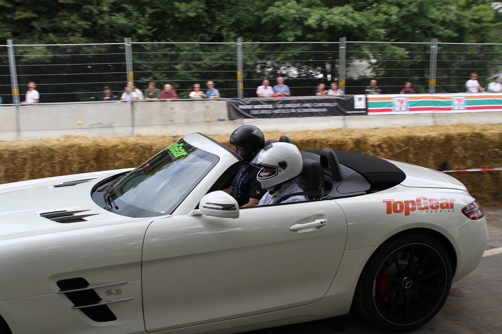 Top Gear i Sverige var kommet med en flot Mercedes SLS for at give deres bidrag til en god oplevelse.
(Foto: Motorsporten.dk)